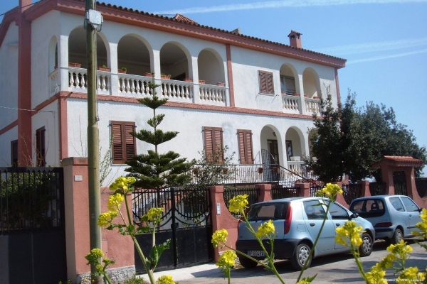 Hotel Domu'e Luna
